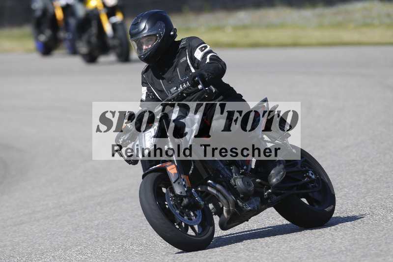 /01 02.04.2026 MAZ ADR/Gruppe gelb Gruppe gruen/unklar